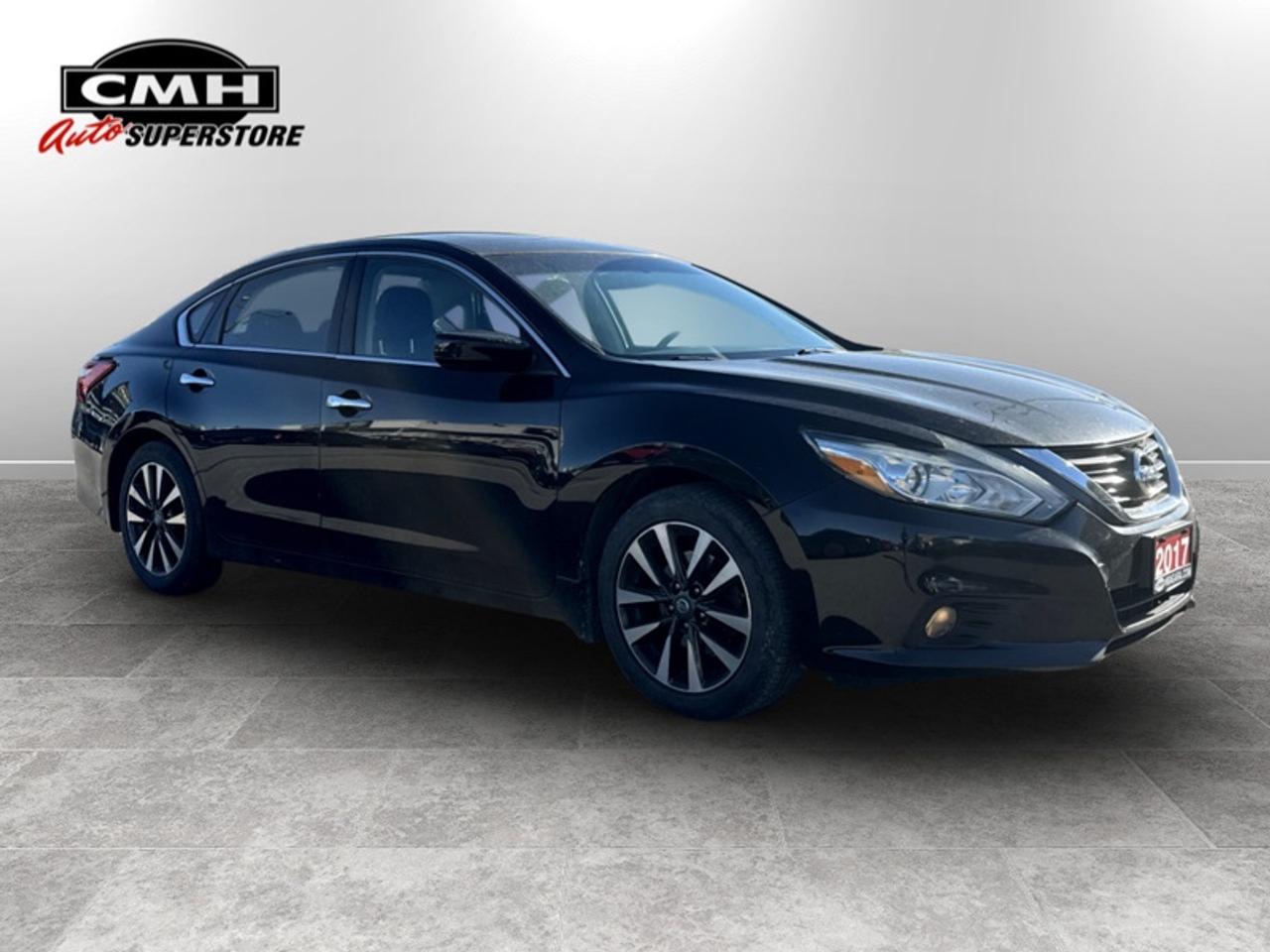 2017 Nissan Altima SV w/Moonroof Pkg  **CLEAN CARFAX** Photo