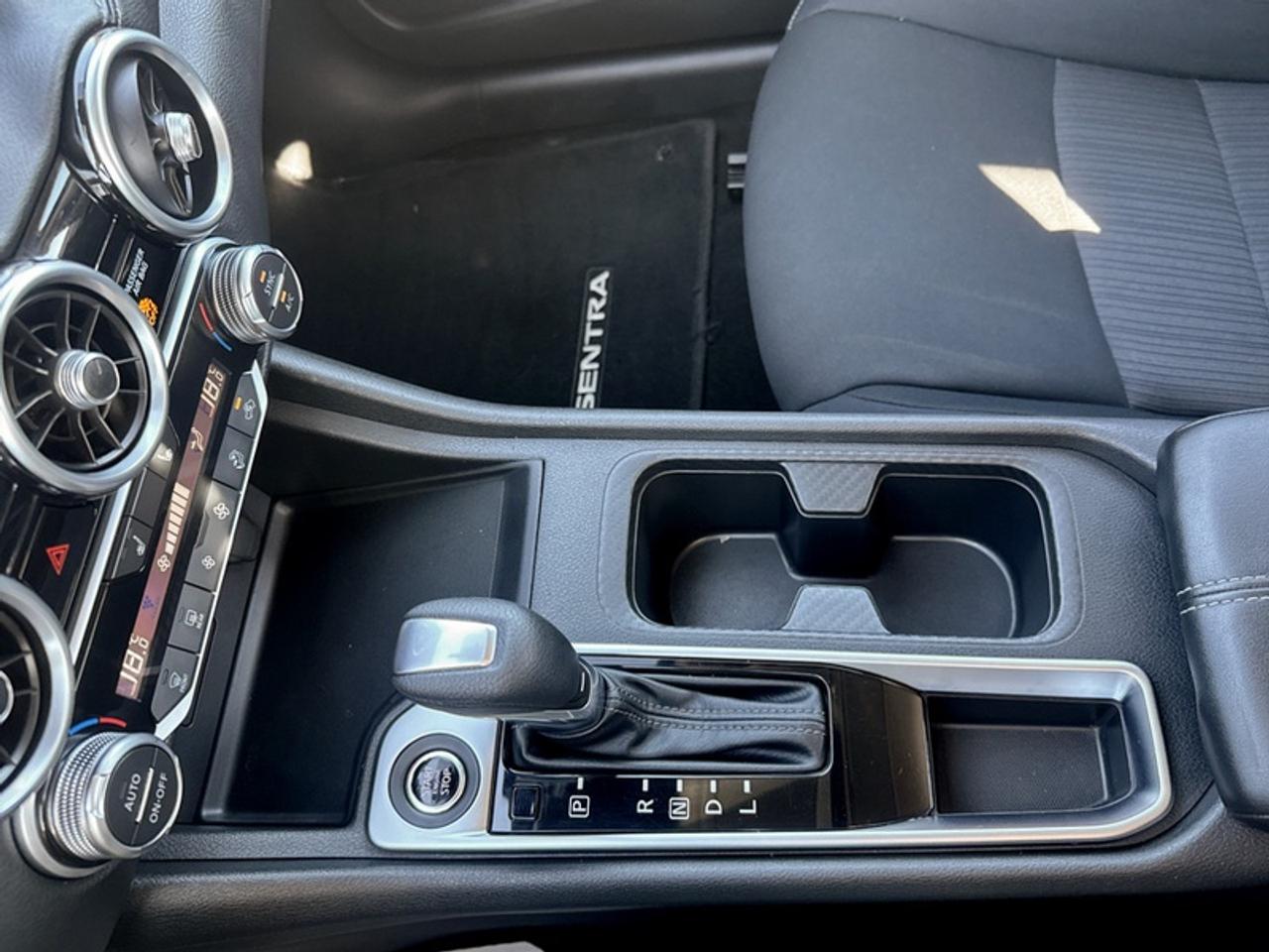 2022 Nissan Sentra SV Special Edition  **CLEAN CARFAX** Photo