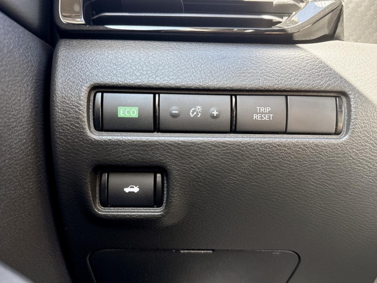 2022 Nissan Sentra SV Special Edition  **CLEAN CARFAX** Photo