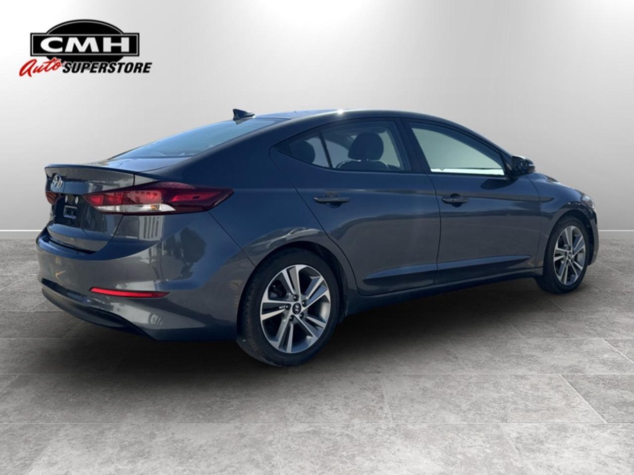 2017 Hyundai Elantra GLS  **GREAT MILEAGE** Photo4