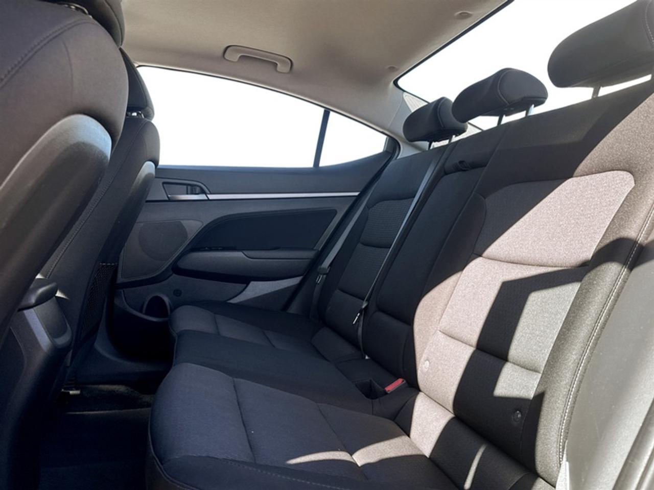 2017 Hyundai Elantra GLS  **GREAT MILEAGE** Photo