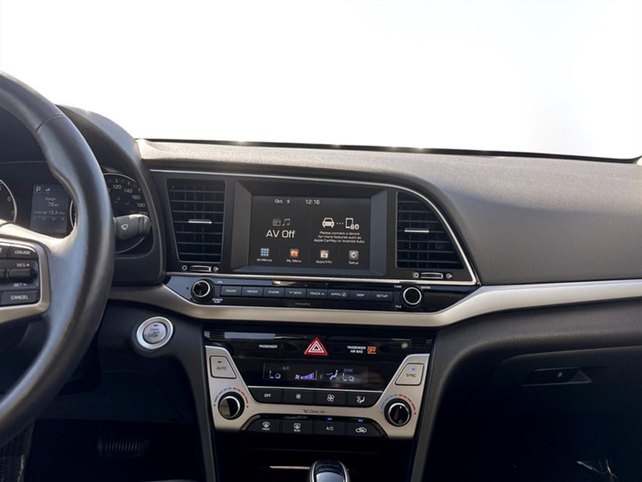2017 Hyundai Elantra GLS  **GREAT MILEAGE** Photo