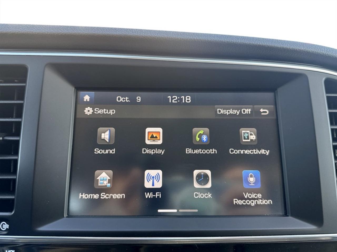 2017 Hyundai Elantra GLS  **GREAT MILEAGE** Photo