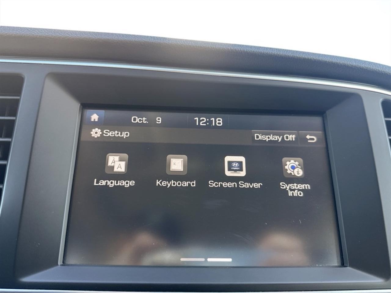 2017 Hyundai Elantra GLS  **GREAT MILEAGE** Photo