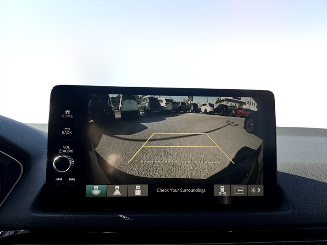 2022 Honda Civic Sedan Touring  **VERY LOW KMS** Photo