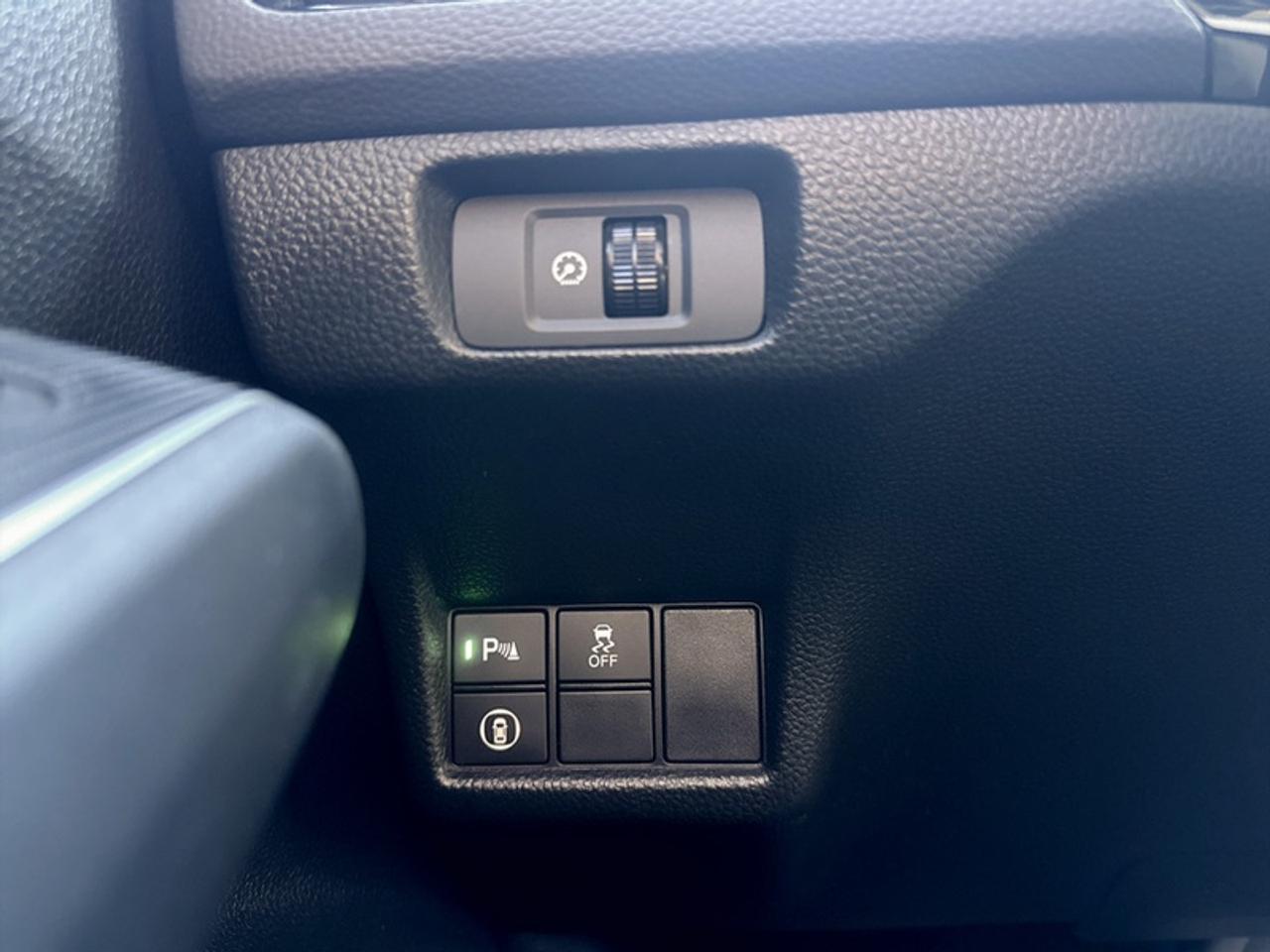 2022 Honda Civic Sedan Touring  **VERY LOW KMS** Photo