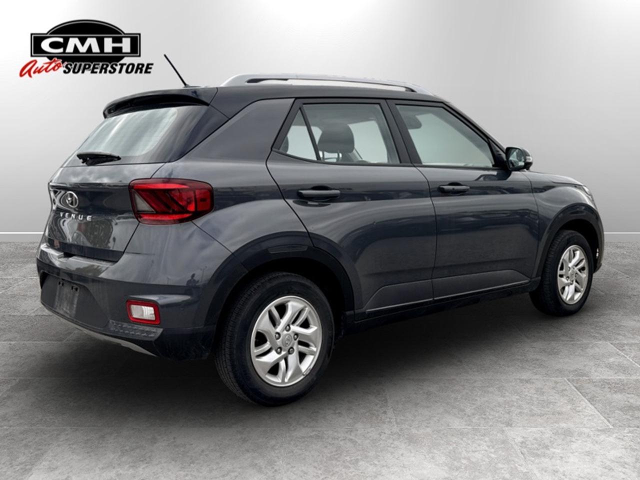 2023 Hyundai Venue Preferred w/Two-Tone Photo