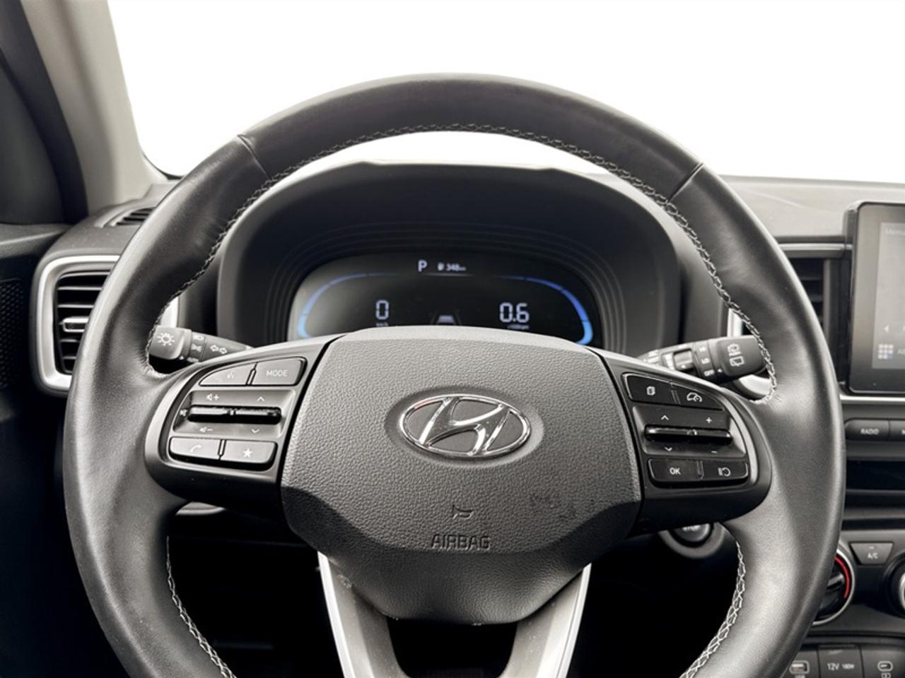 2023 Hyundai Venue Preferred w/Two-Tone Photo