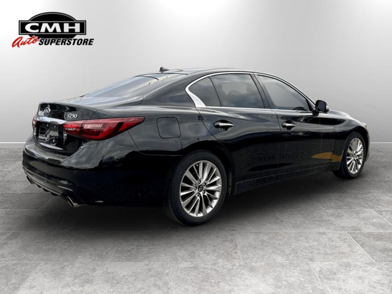 2024 Infiniti Q50 LUXE Photo