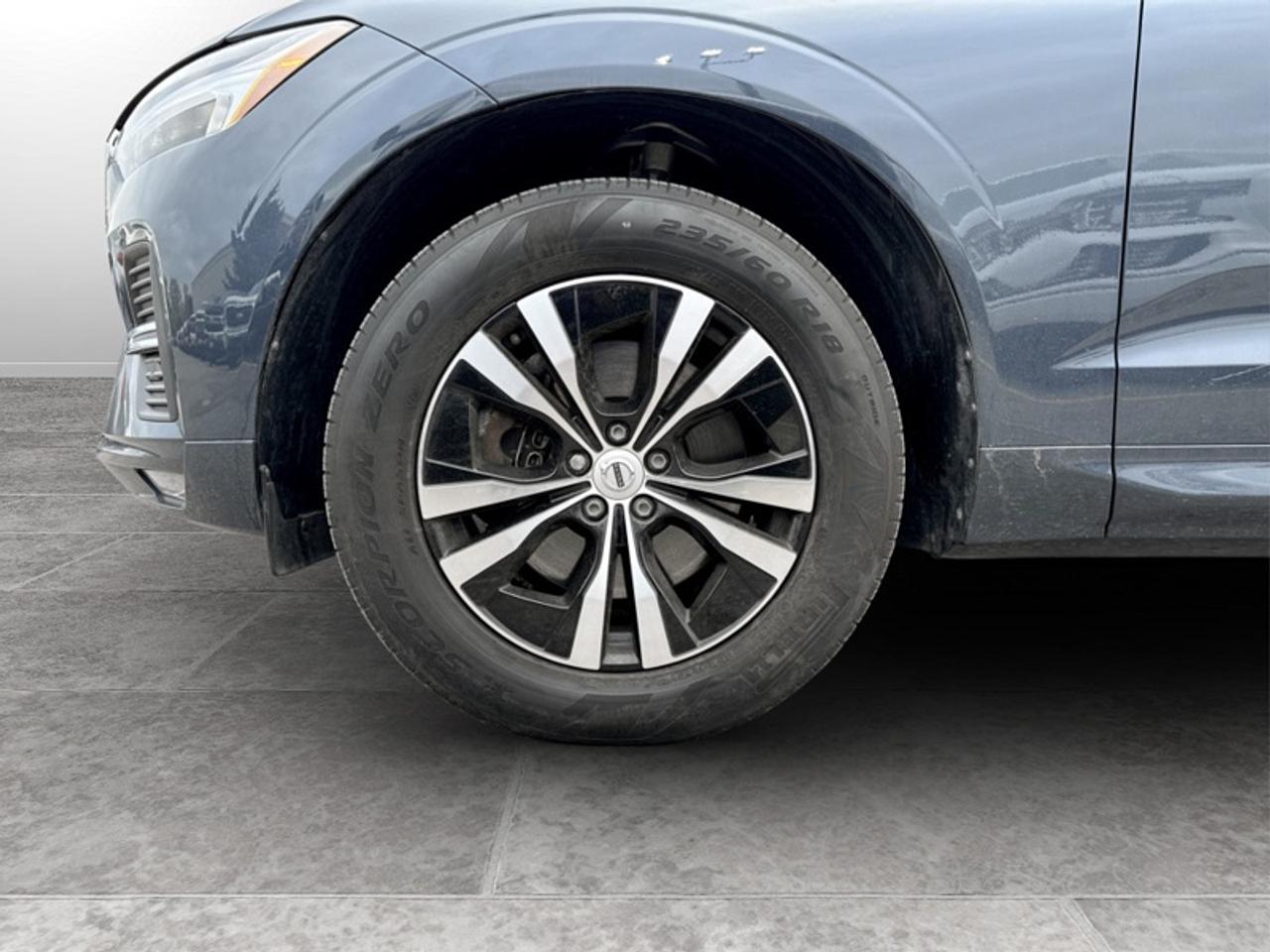 2023 Volvo XC60 B6 Core Photo