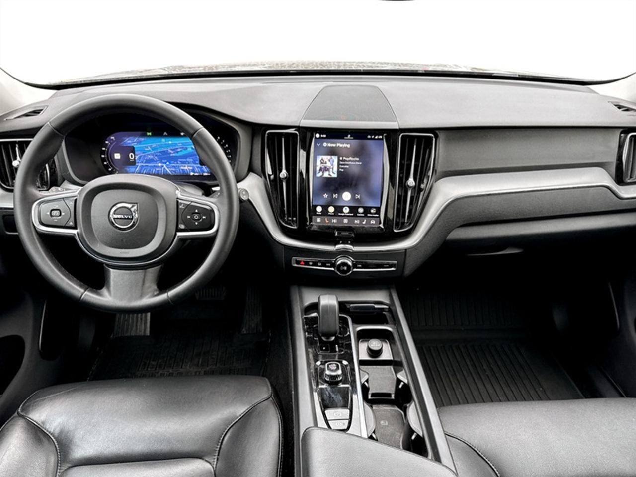 2023 Volvo XC60 B6 Core Photo
