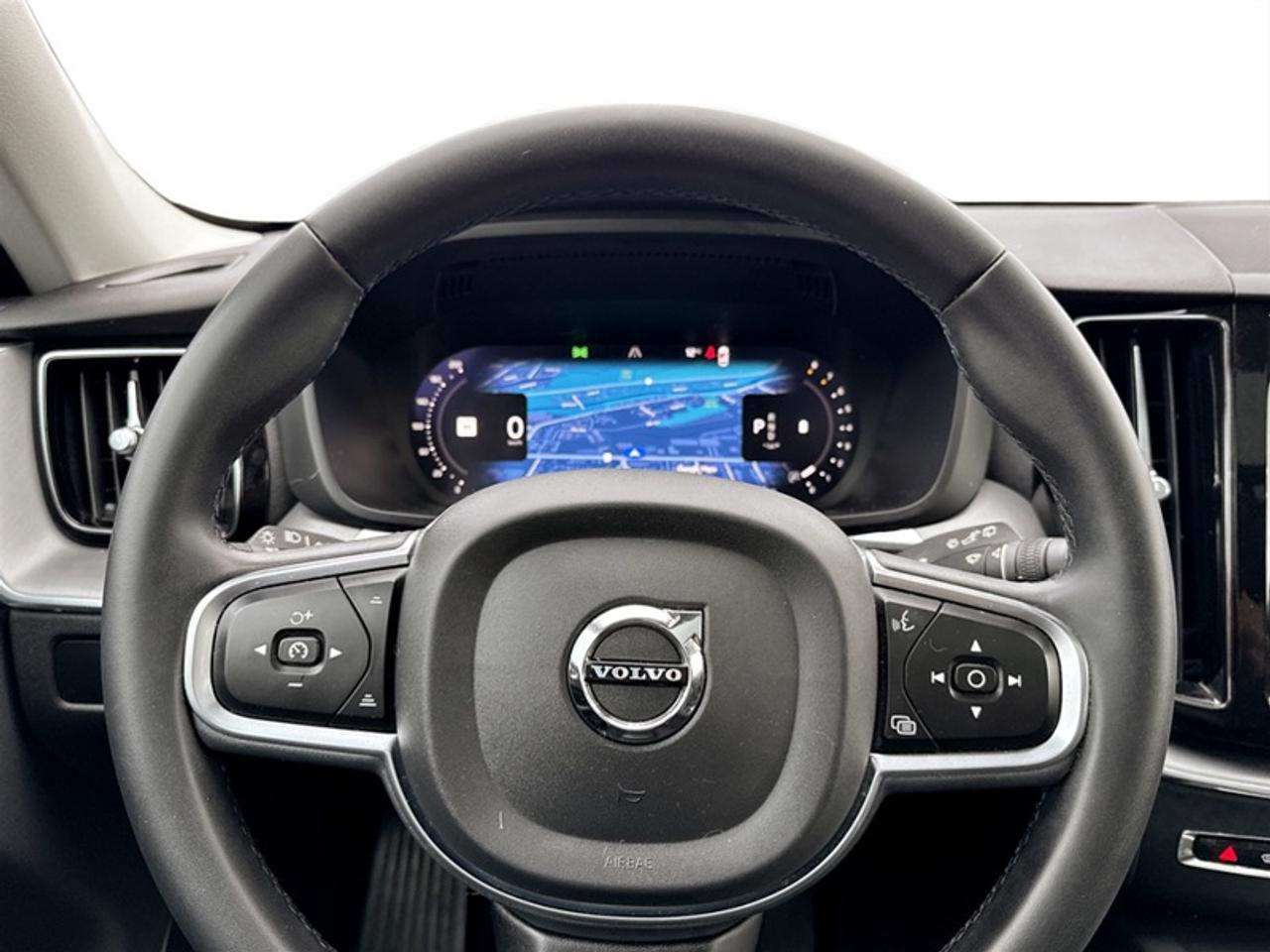 2023 Volvo XC60 B6 Core Photo