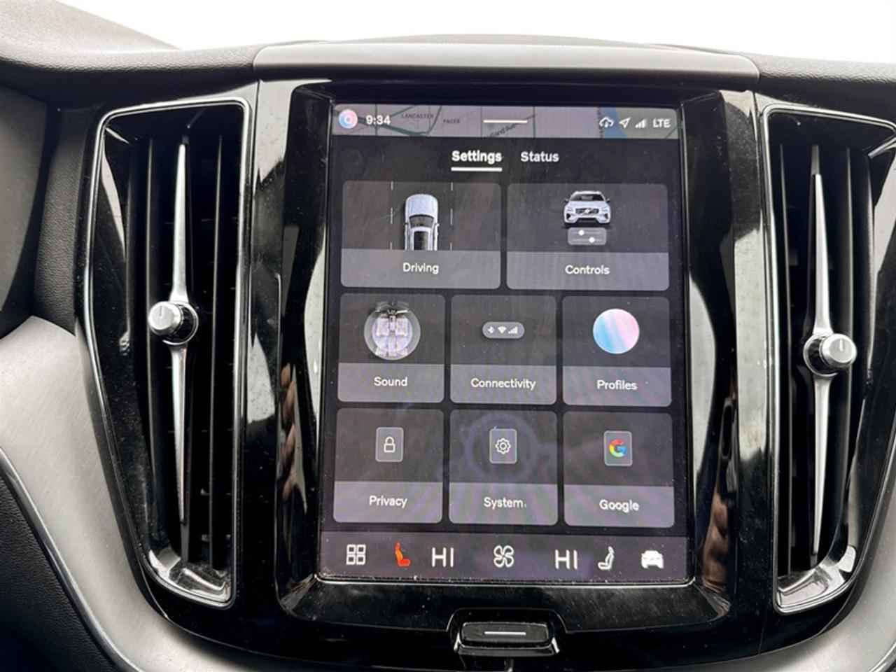 2023 Volvo XC60 B6 Core Photo