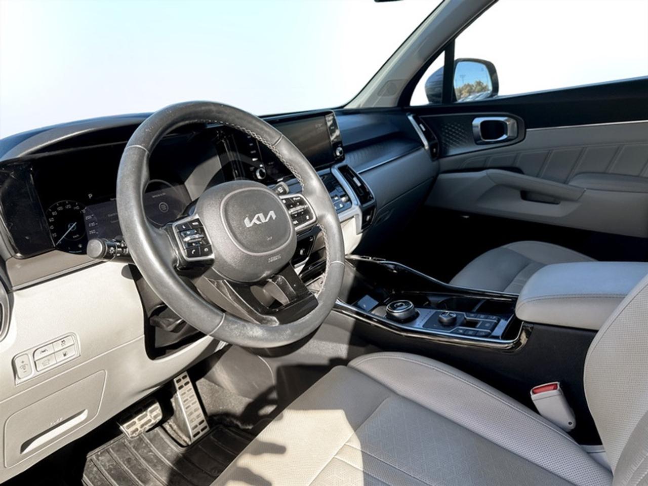 2022 Kia Sorento Plug-In Hybrid SX Prestige Photo