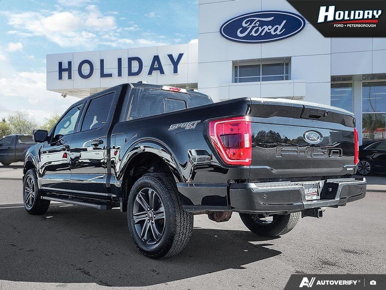 2023 Ford F-150 XLT Photo
