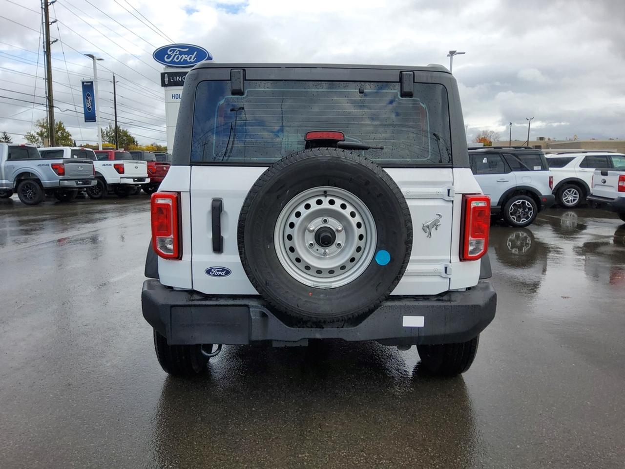 2026 Ford Bronco Base Photo