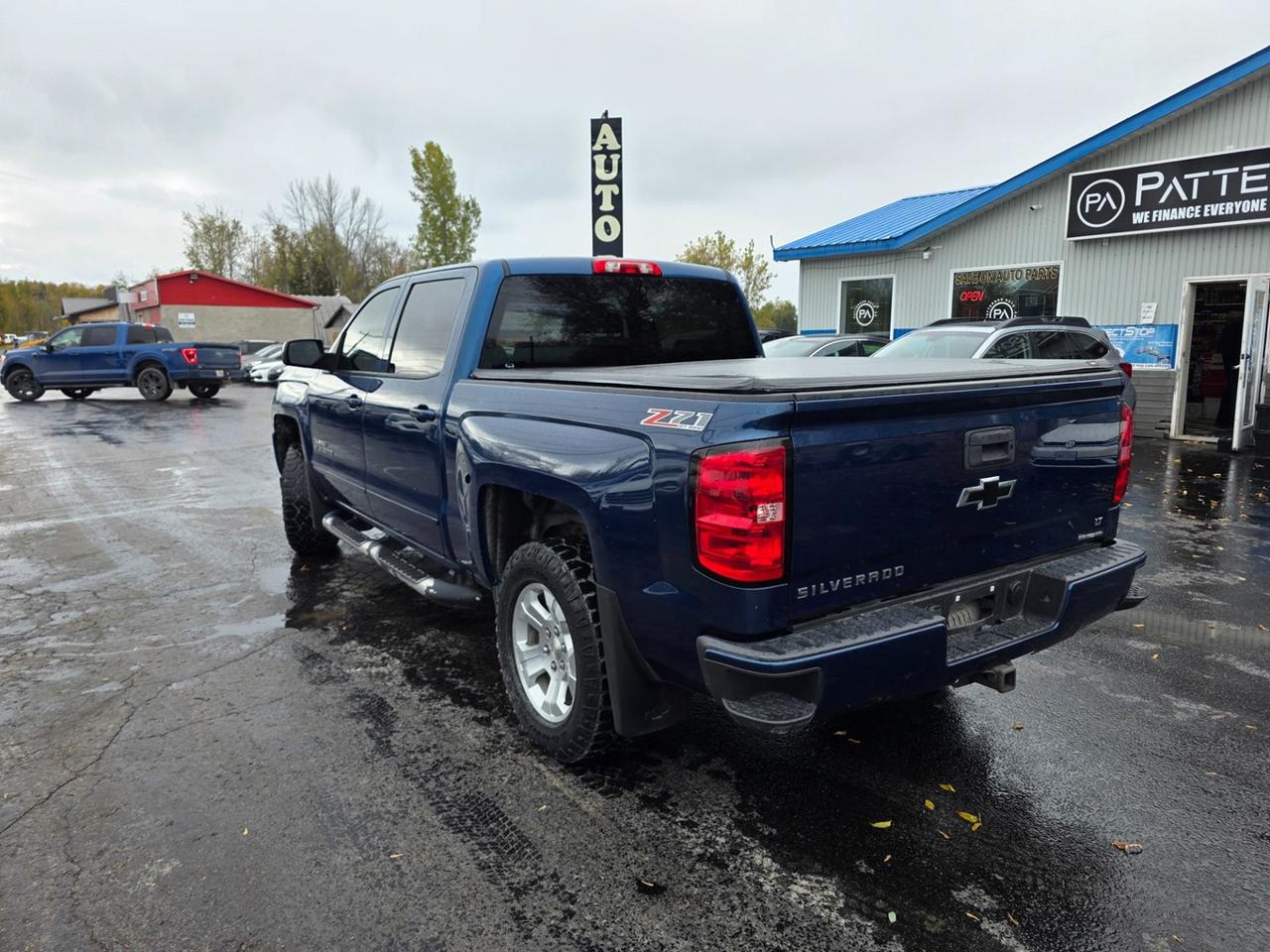 2017 Chevrolet Silverado 1500 LT Photo