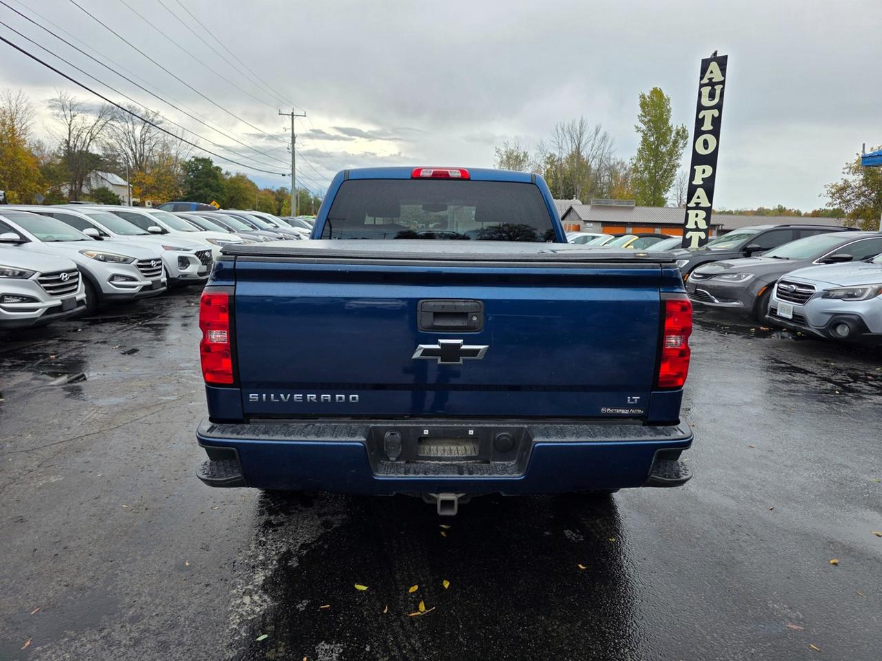 2017 Chevrolet Silverado 1500 LT Photo3