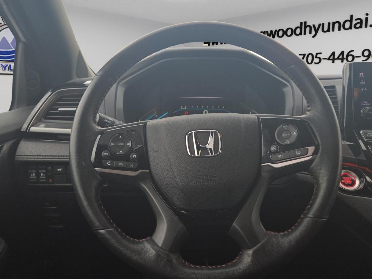 2023 Honda Odyssey Black Edition Photo