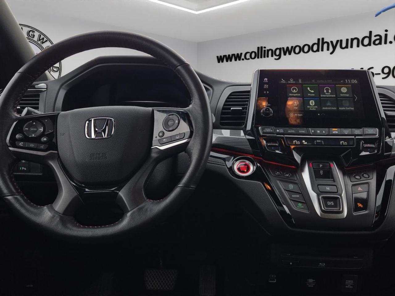 2023 Honda Odyssey Black Edition Photo