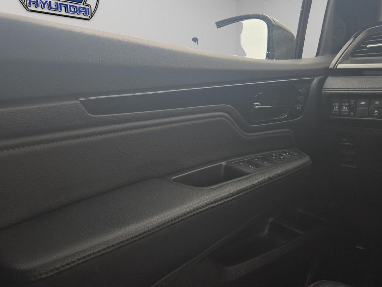 2023 Honda Odyssey Black Edition Photo