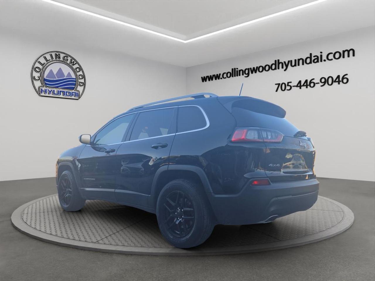 2019 Jeep Cherokee North Photo4