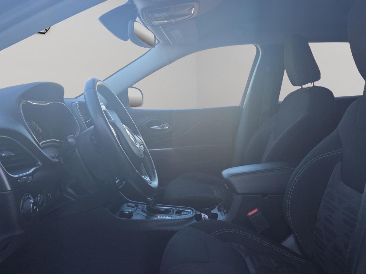 2019 Jeep Cherokee North Photo