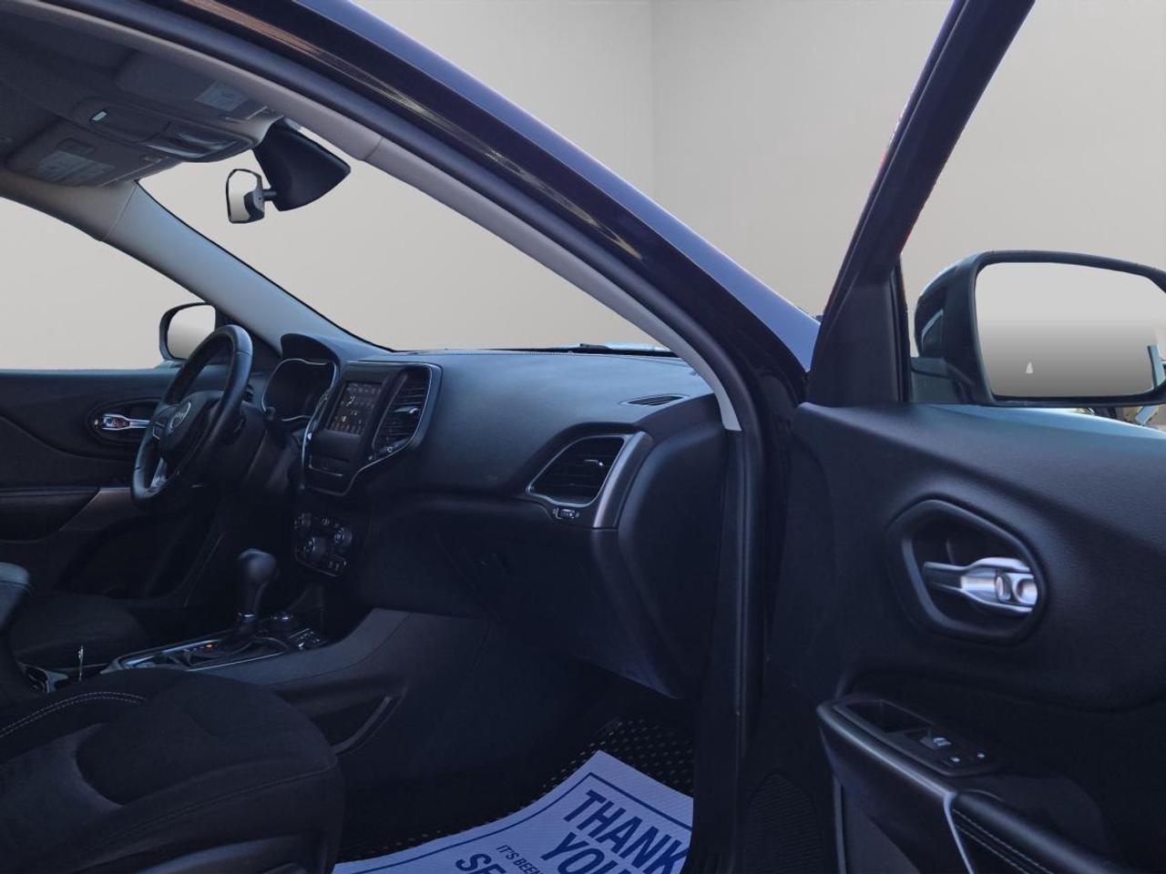 2019 Jeep Cherokee North Photo