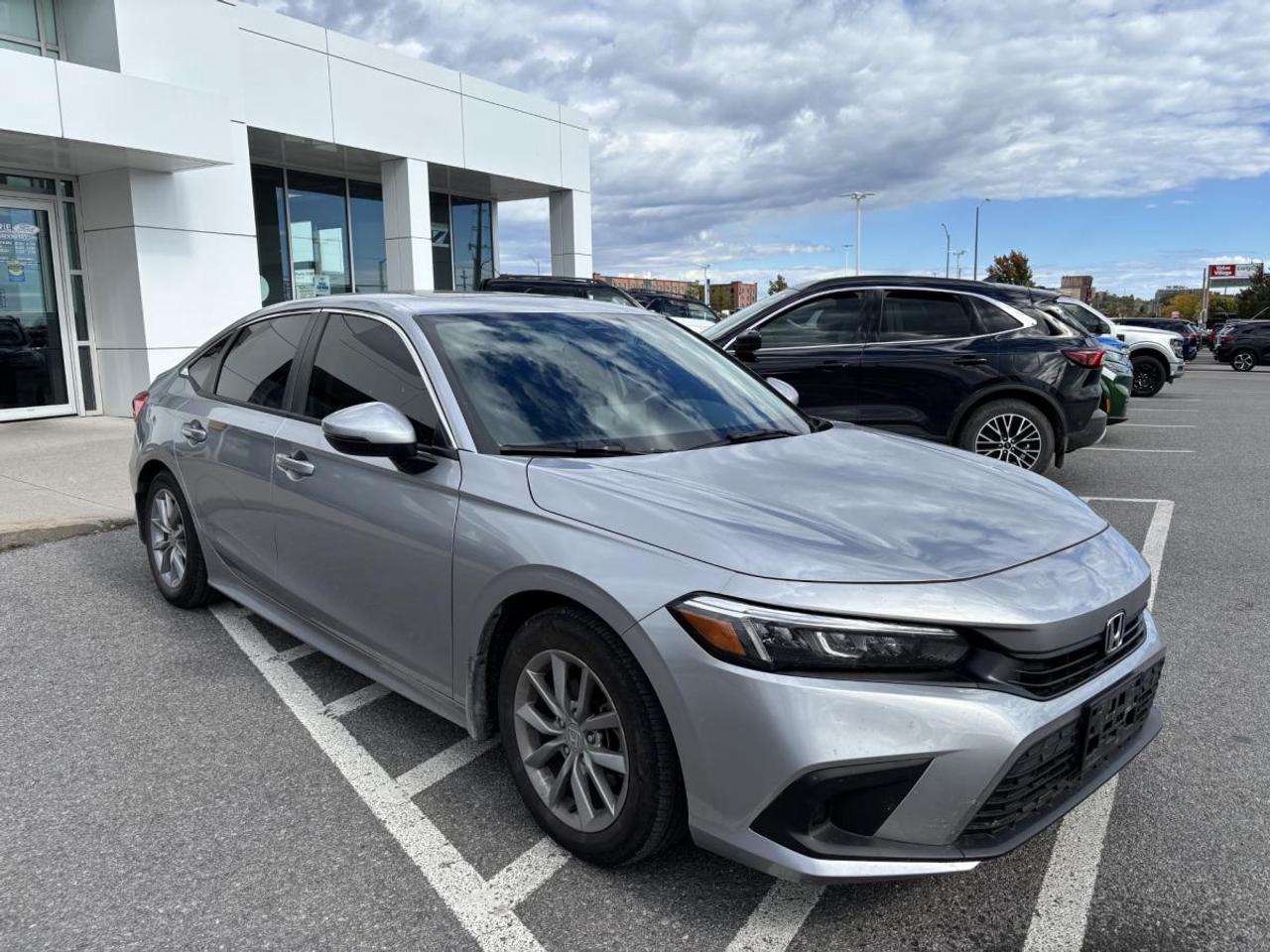 2022 Honda Civic Sedan EX Photo2
