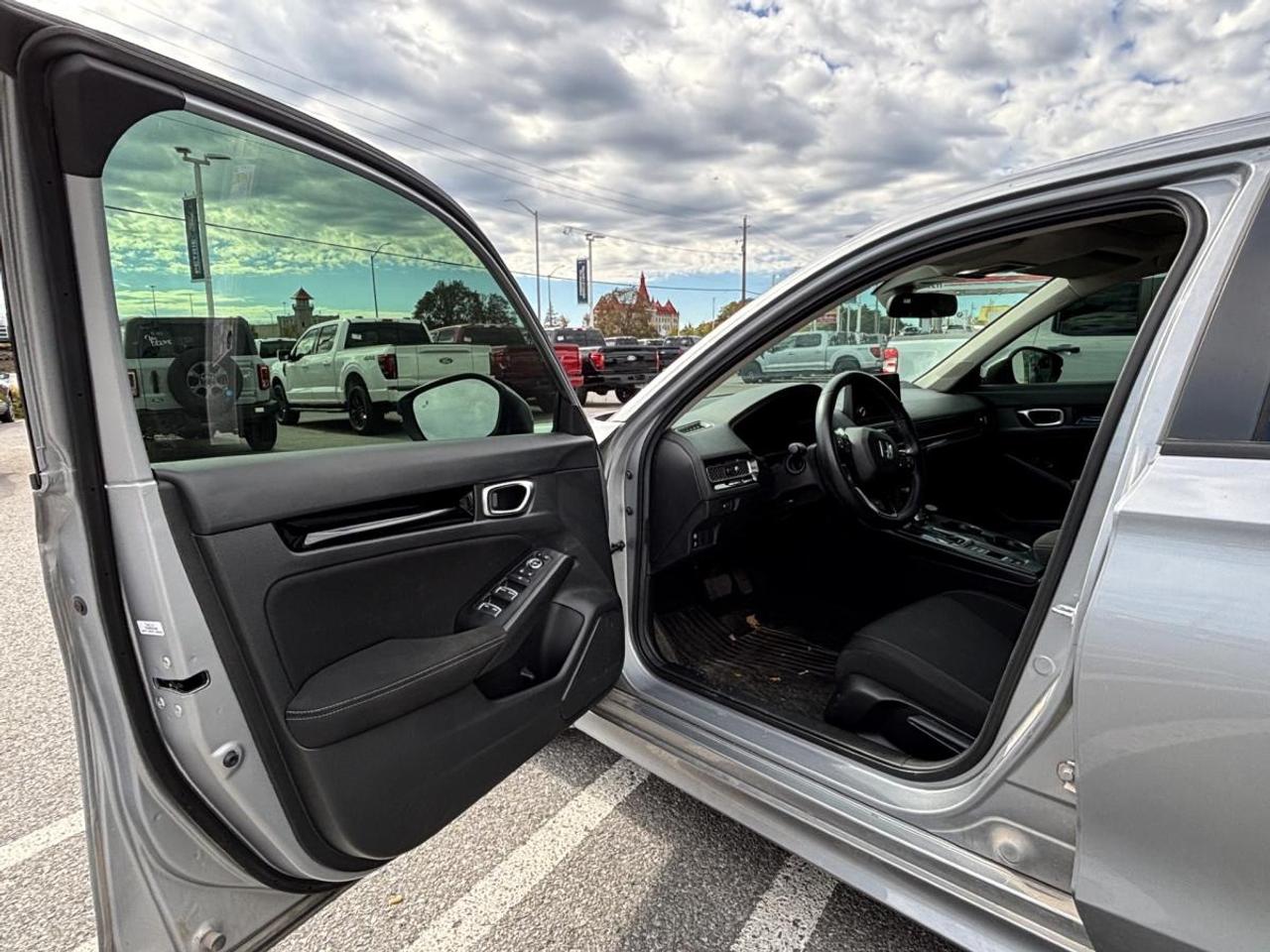 2022 Honda Civic Sedan EX Photo