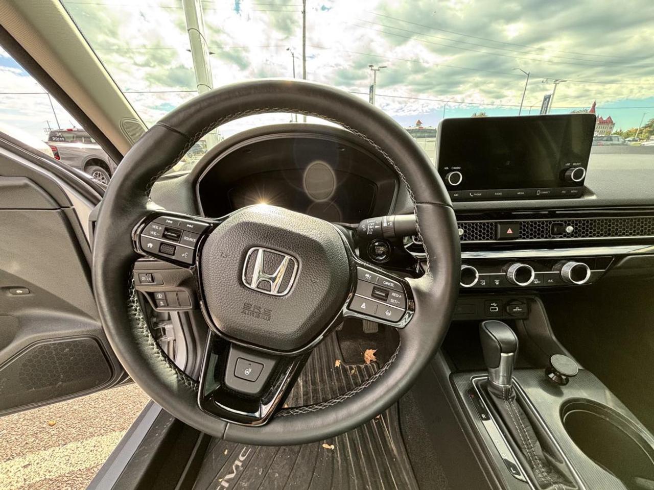 2022 Honda Civic Sedan EX Photo
