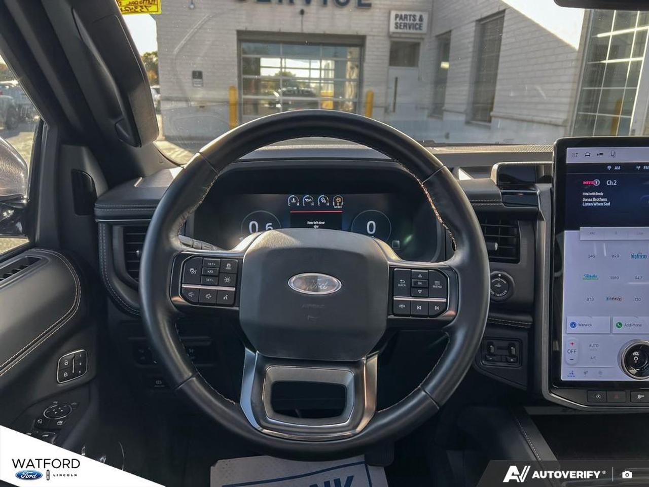 2024 Ford Expedition Platinum 4x4 Photo