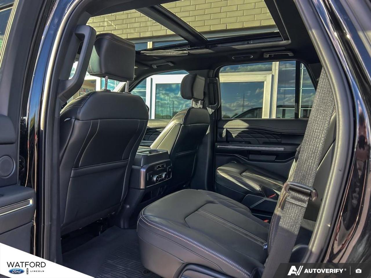 2024 Ford Expedition Platinum 4x4 Photo