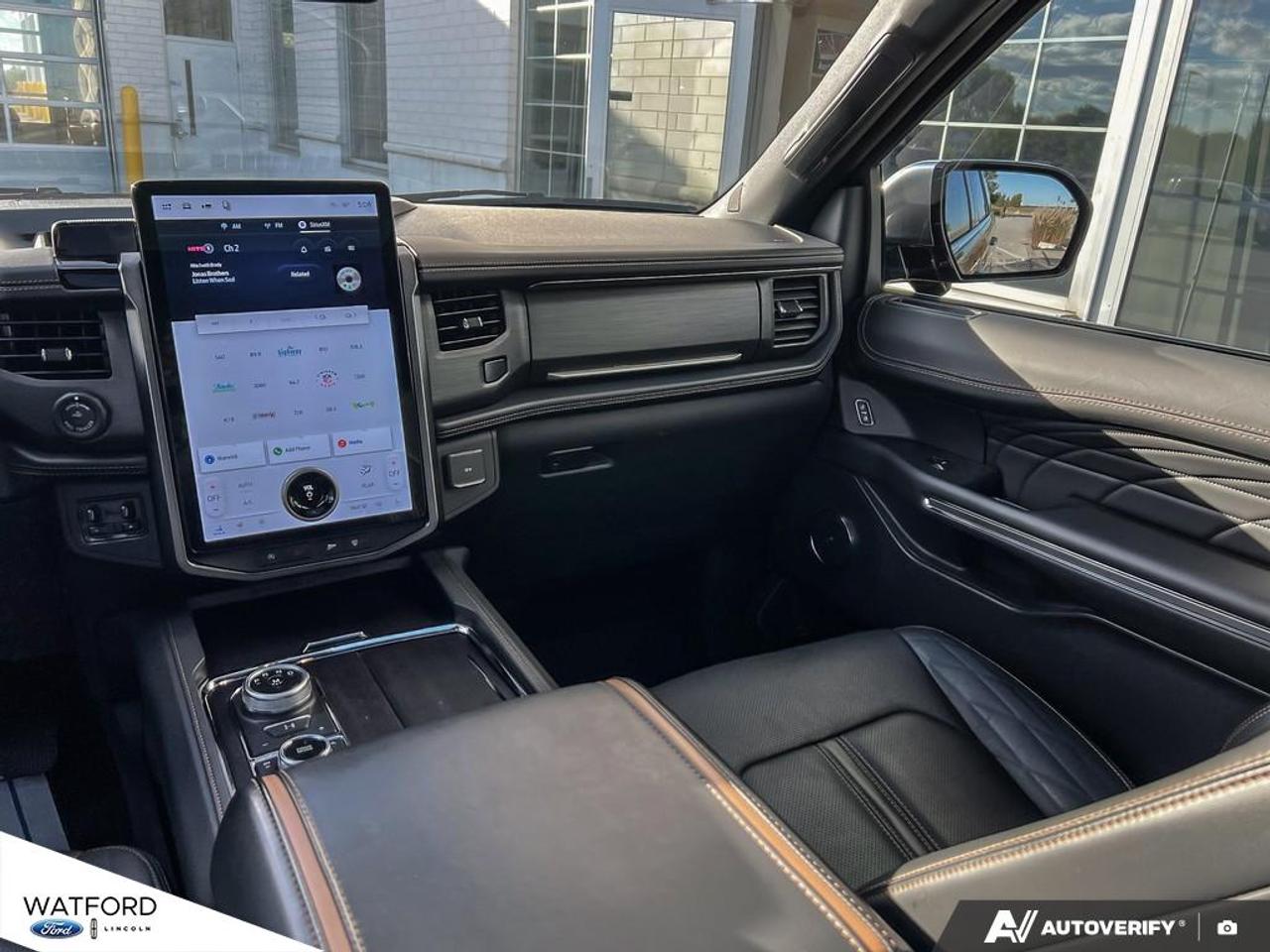2024 Ford Expedition Platinum 4x4 Photo