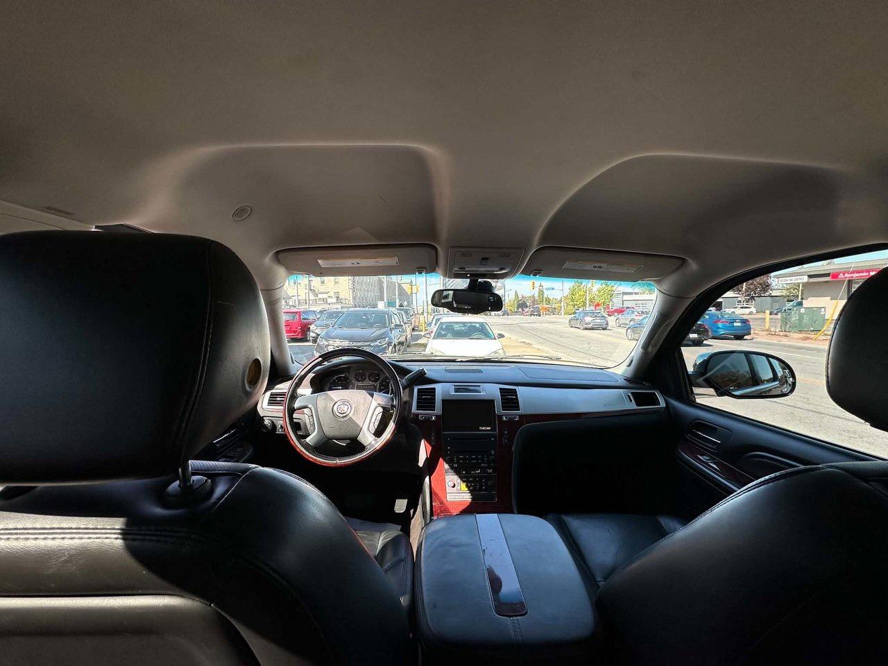 2007 Cadillac Escalade SAFETY INCLUDED Photo