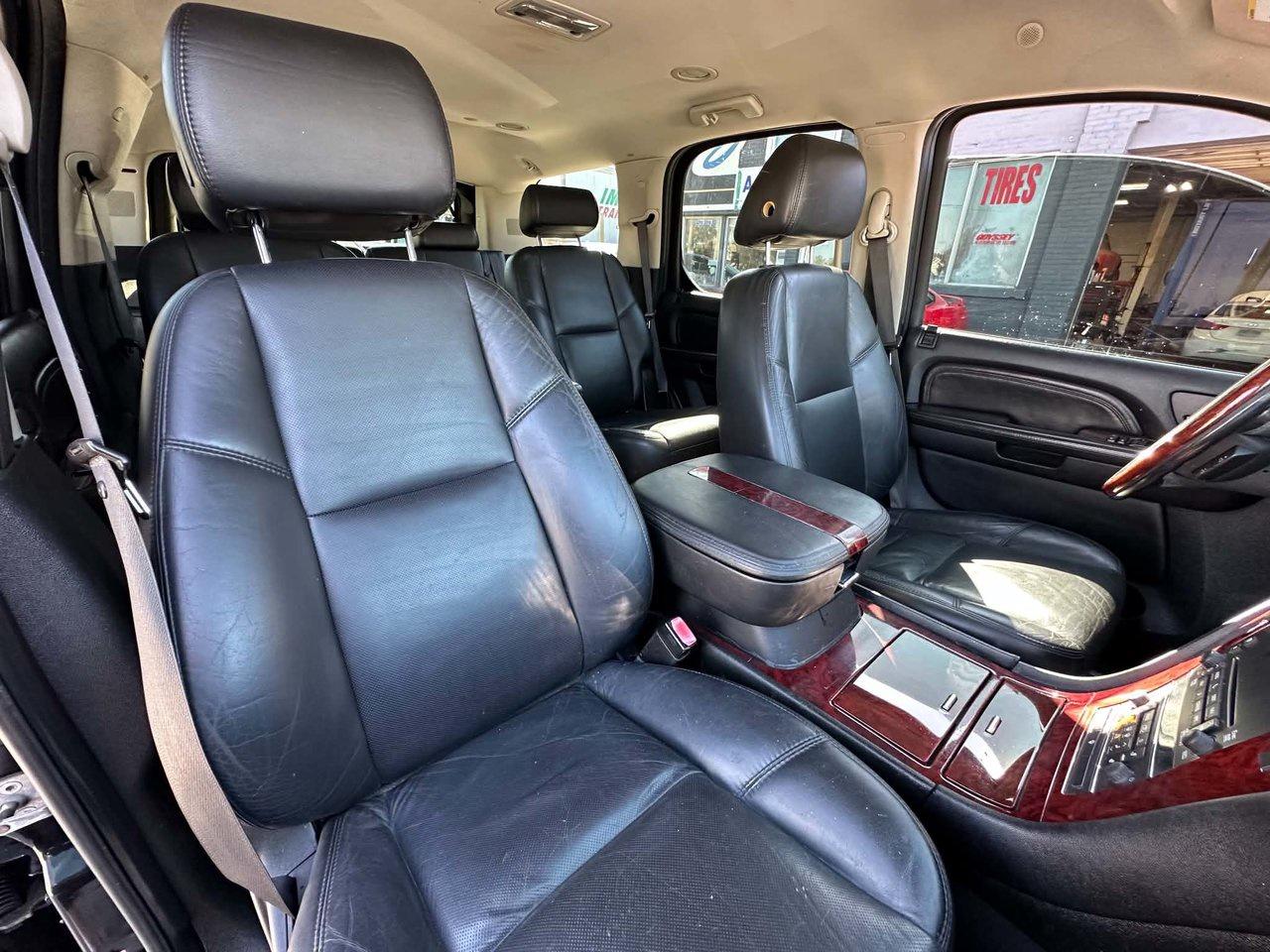 2007 Cadillac Escalade SAFETY INCLUDED Photo