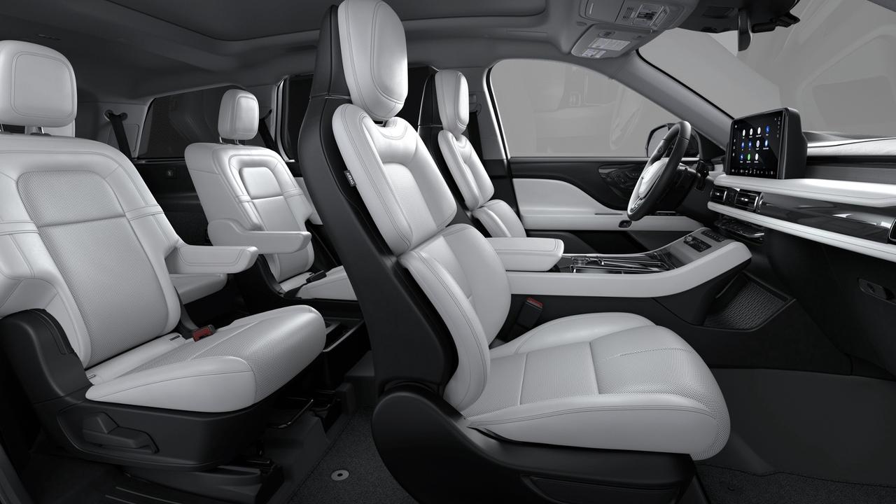 2027 Lincoln Aviator Reserve Photo3
