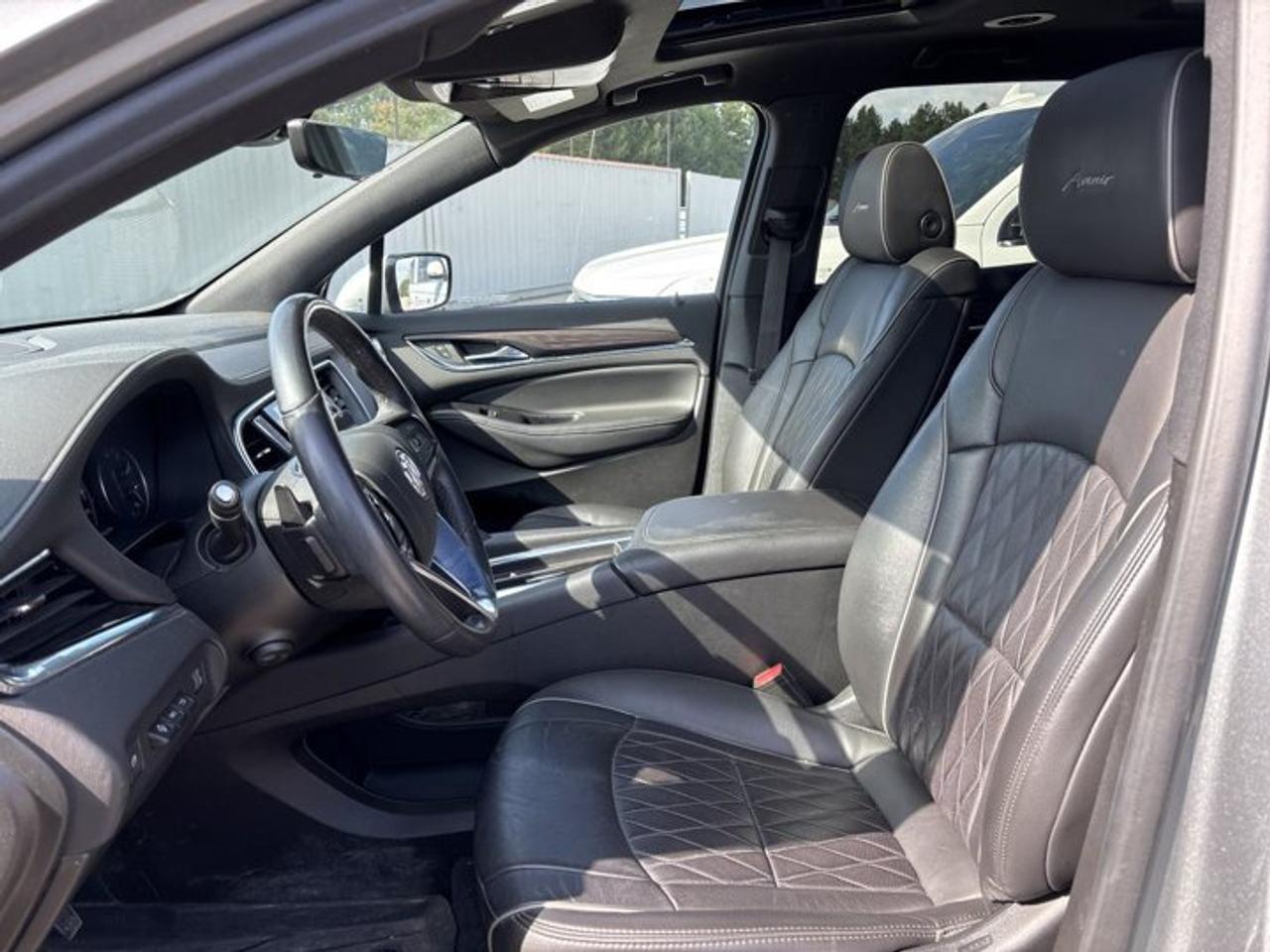 2023 Buick Enclave Avenir AWD | No Accidents | 360 Camera | Vent. Seats Photo