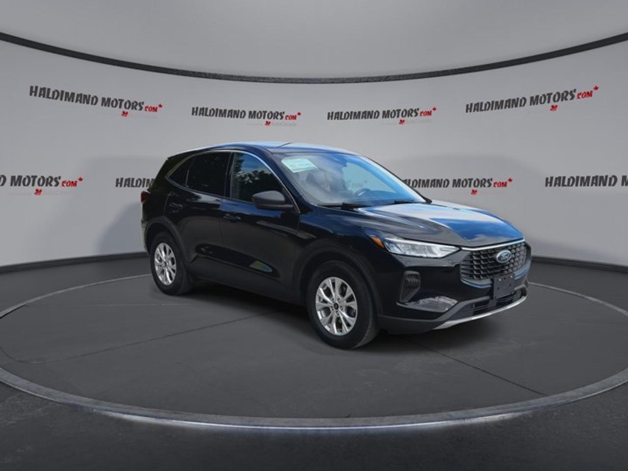 2023 Ford Escape Active AWD | No Accidents | Heated Steering Wheel Photo5