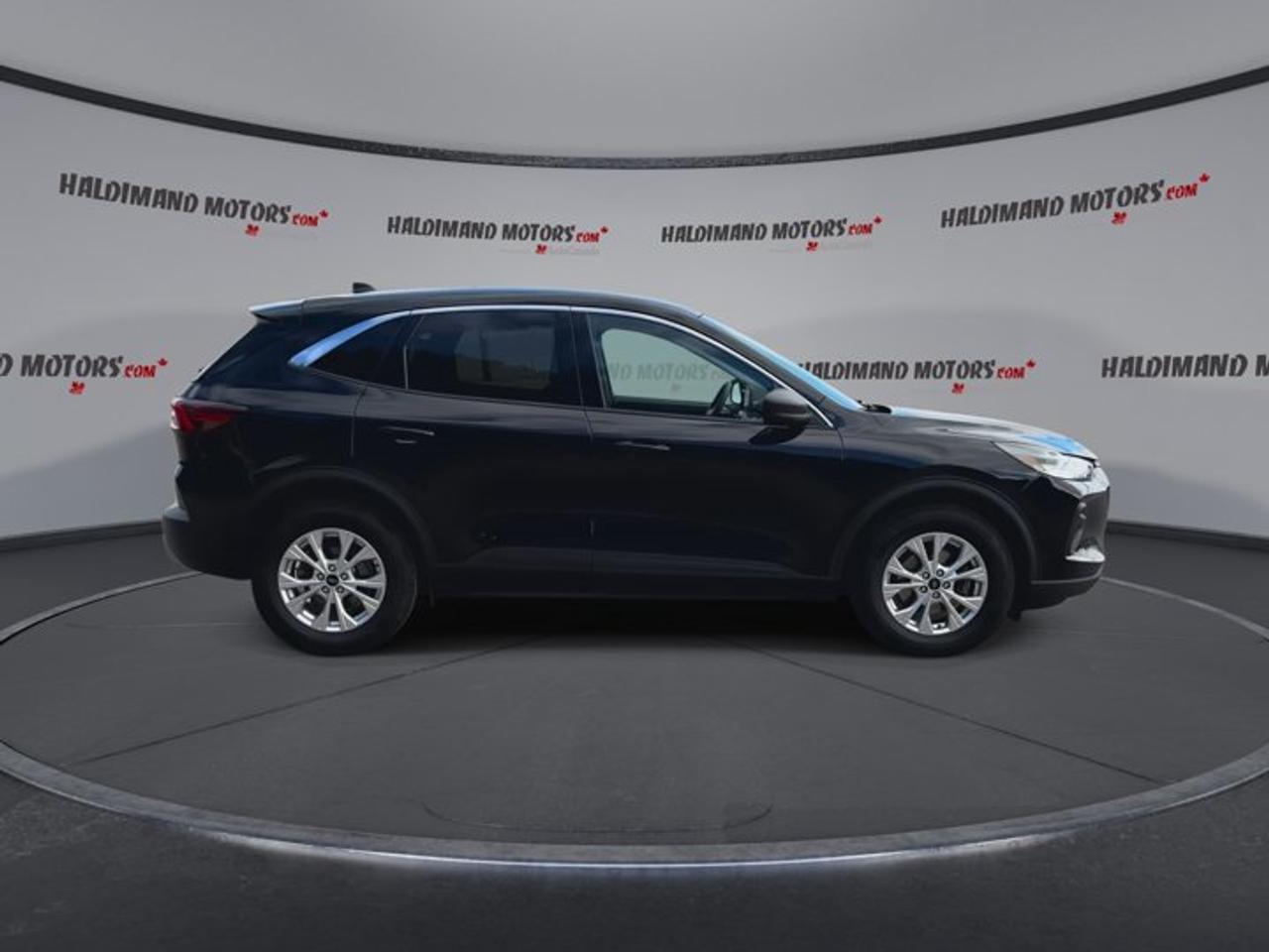 2023 Ford Escape Active AWD | No Accidents | Heated Steering Wheel Photo