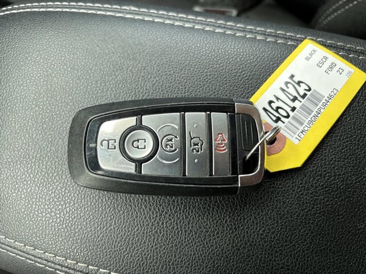 2023 Ford Escape Active AWD | No Accidents | Heated Steering Wheel Photo