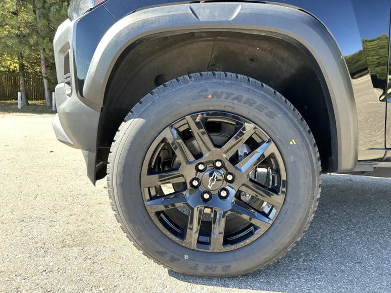 2024 Chevrolet Colorado Trail Boss Crew Cab 5' Box 4WD | One Owner Photo