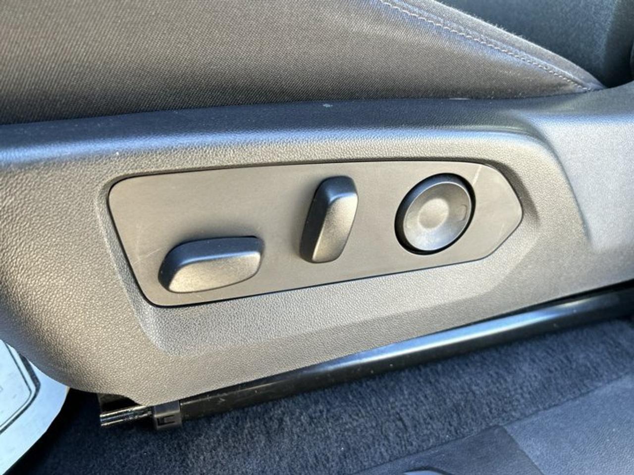 2024 Chevrolet Colorado Trail Boss Crew Cab 5' Box 4WD | One Owner Photo
