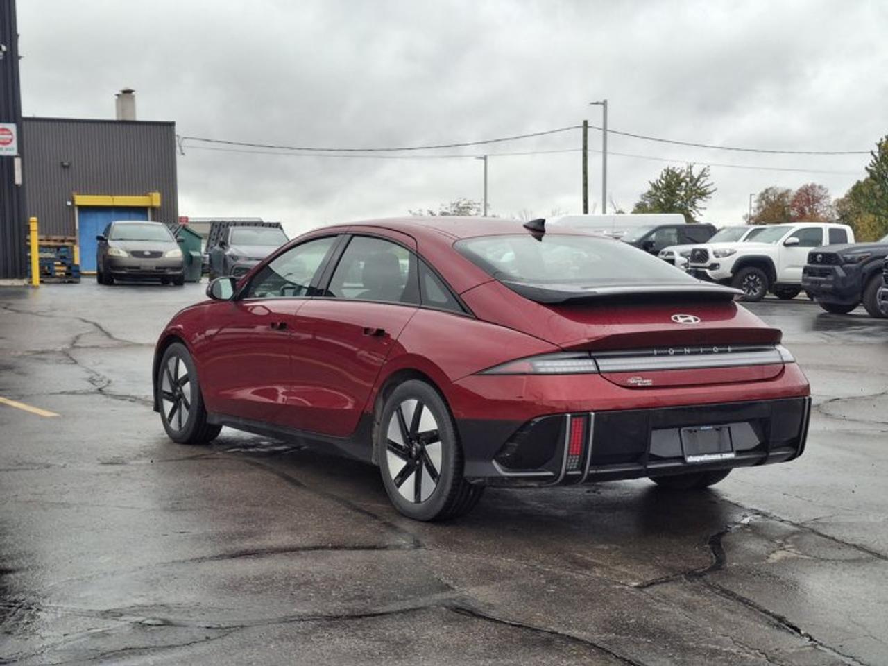 2023 Hyundai IONIQ 6 Preferred AWD | Long Range Battery | Nav | Adaptive Cruise | Heated Wheel + Seats | Pwr Seat & More! Photo