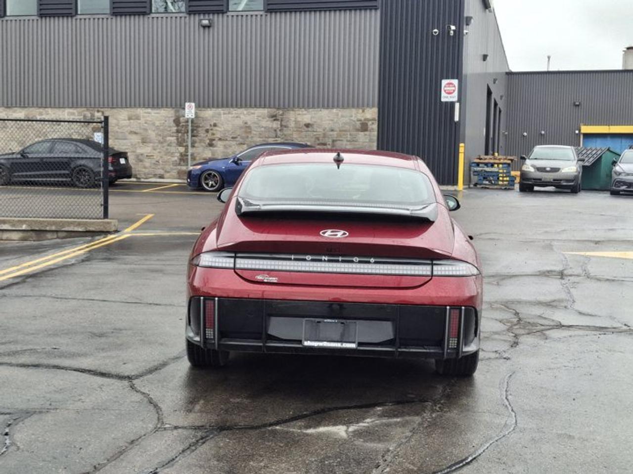 2023 Hyundai IONIQ 6 Preferred AWD | Long Range Battery | Nav | Adaptive Cruise | Heated Wheel + Seats | Pwr Seat & More! Photo