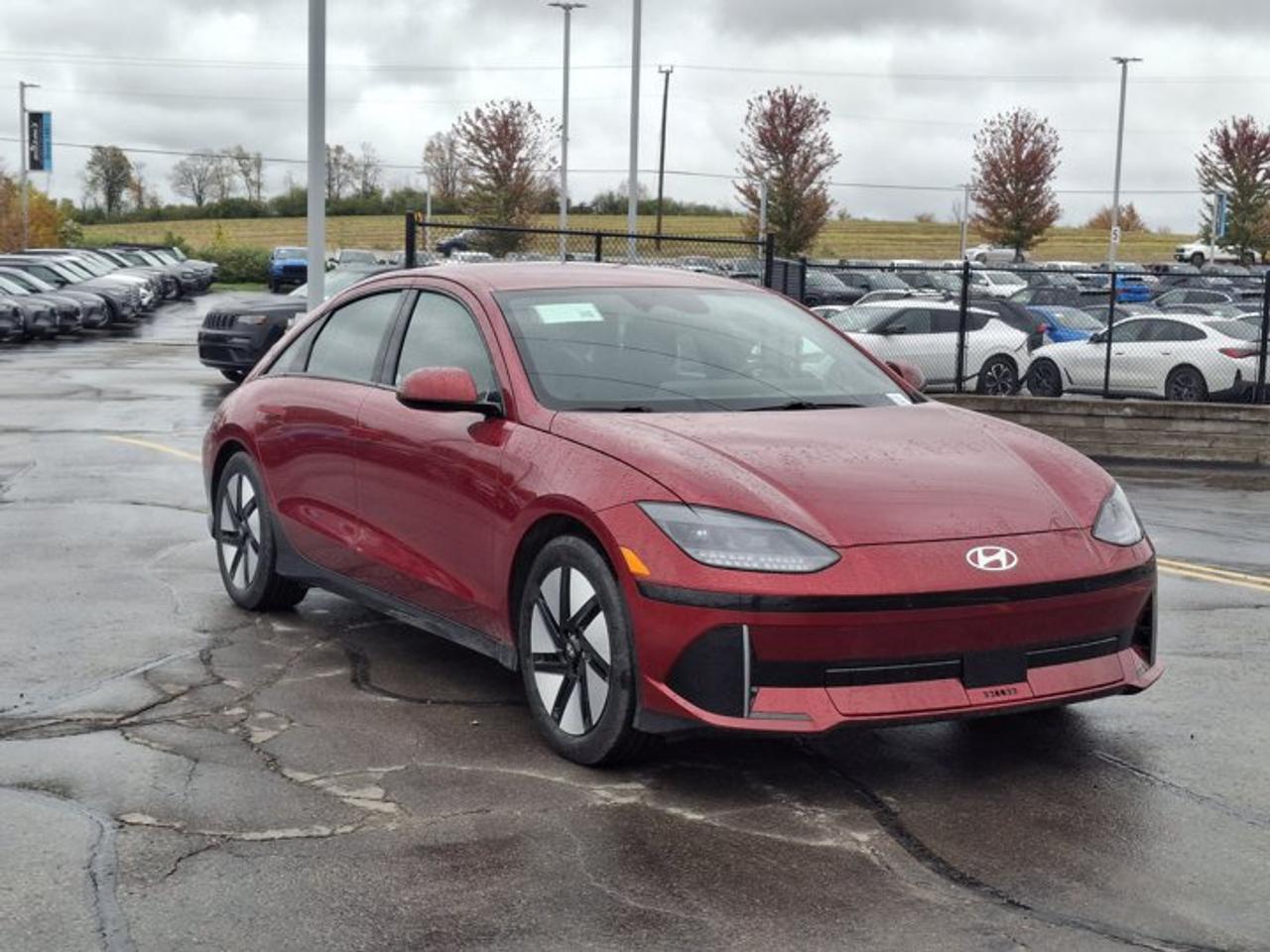 2023 Hyundai IONIQ 6 Preferred AWD | Long Range Battery | Nav | Adaptive Cruise | Heated Wheel + Seats | Pwr Seat & More! Photo