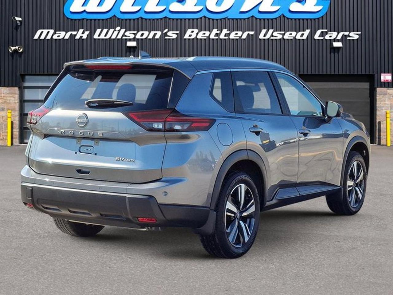 2024 Nissan Rogue SV Premium AWD | Leather | Sunroof | Power Seat | Adaptive Cruise | Heated Wheel + Seats | and More! Photo4