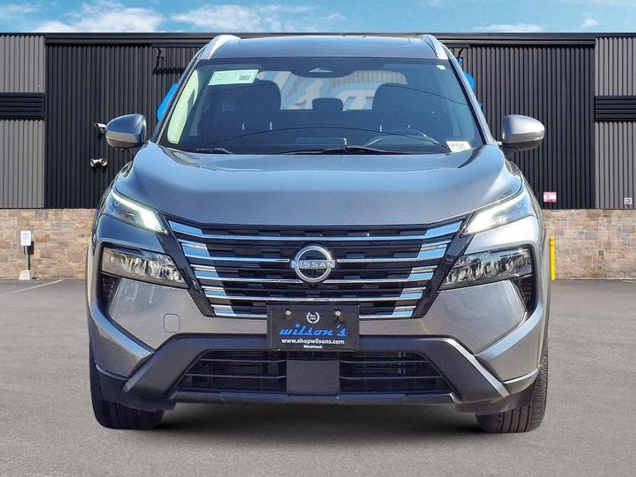 2024 Nissan Rogue SV Premium AWD | Leather | Sunroof | Power Seat | Adaptive Cruise | Heated Wheel + Seats | and More! Photo