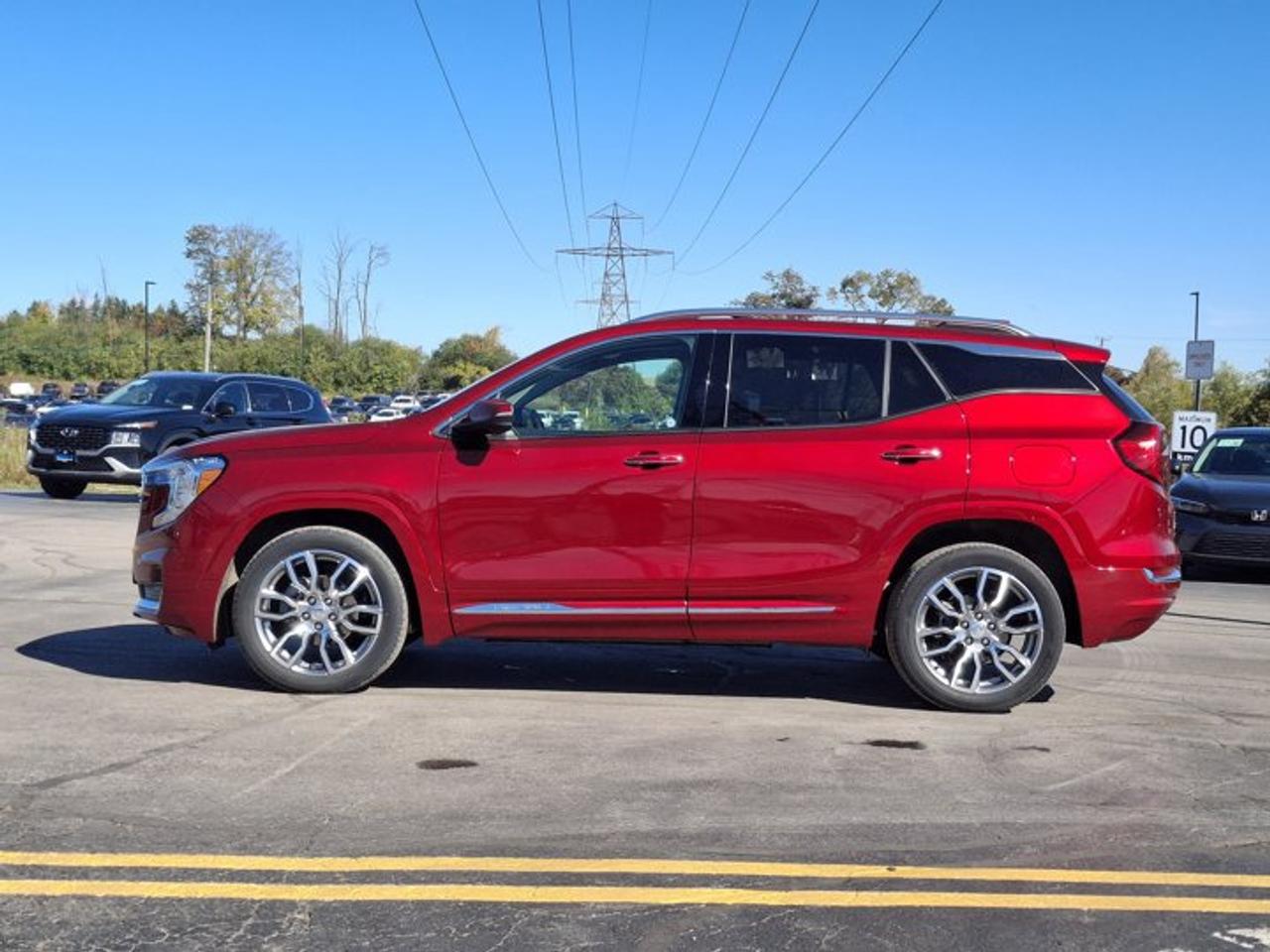 2024 GMC Terrain Denali AWD | Leather | Pano Roof | Nav | Heated Seats + Steering | Bose Audio | and More ! Photo5