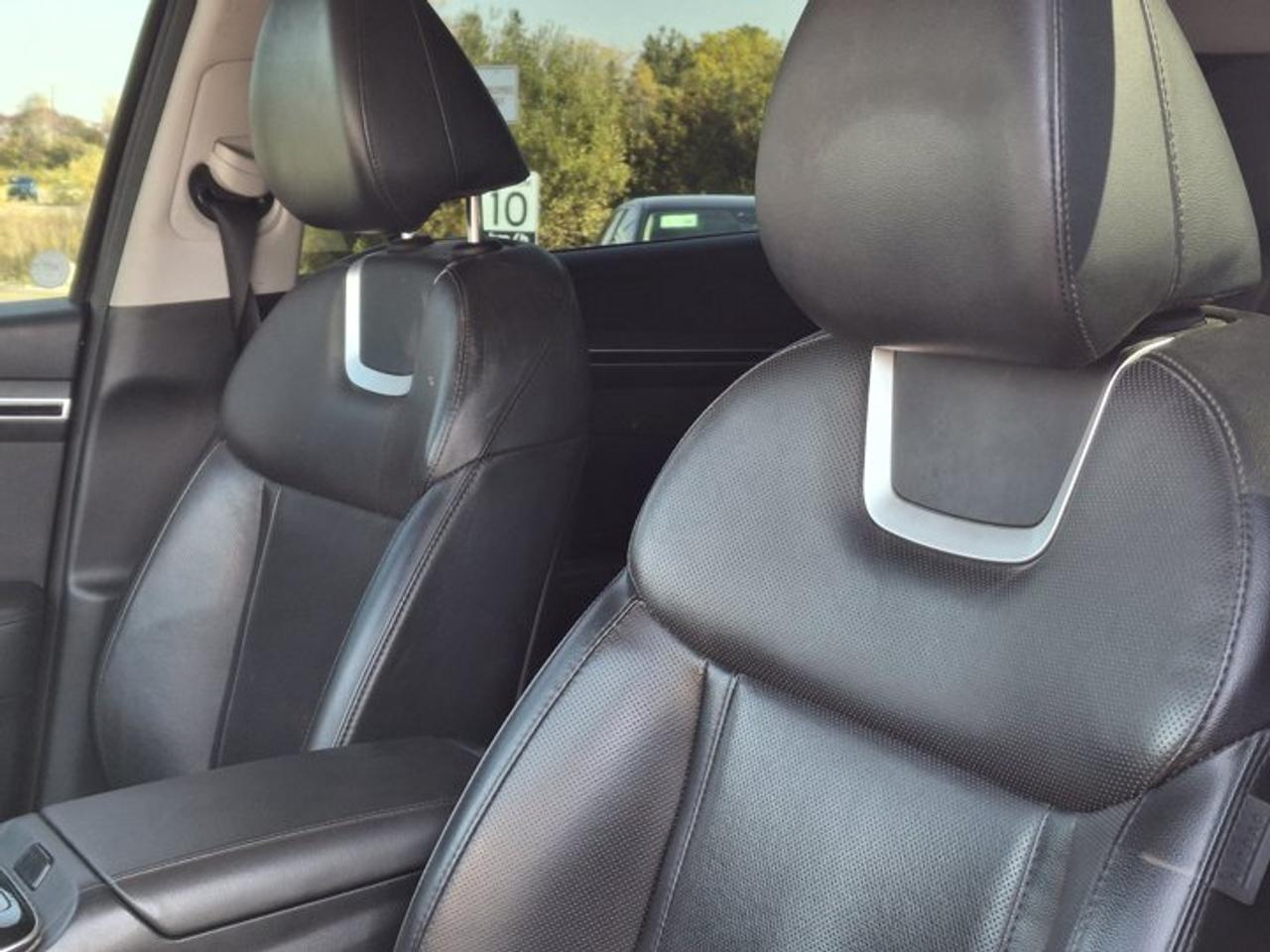 2023 Hyundai Tucson Hybrid Luxury AWD | Leather | Sunroof | Adaptive Cruise | Heated Wheel + Seats | Smart Pwr Liftgate & More! Photo
